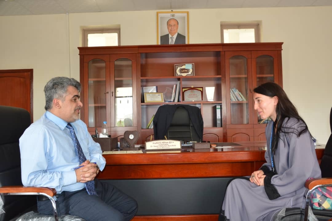  نائب وزير التخطيط يناقش مع مديرة منظمة بولندية أنشطتها في اليمن 