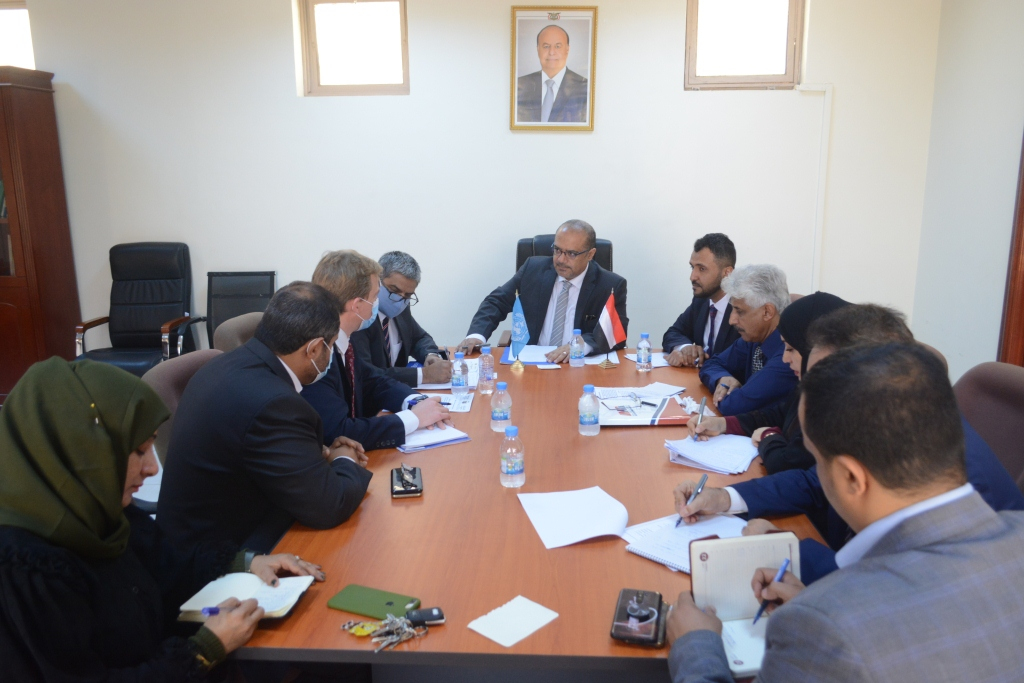  وزير التخطيط يبحث مع ممثل الأوتشا في اليمن سُبل التعاون والتنسيق بين الجانبين 
