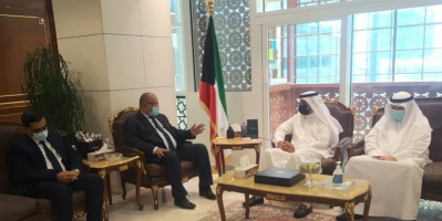  وزير التخطيط يبحث مع وزير المالية الكويتي التعاون الاقتصادي والمالي