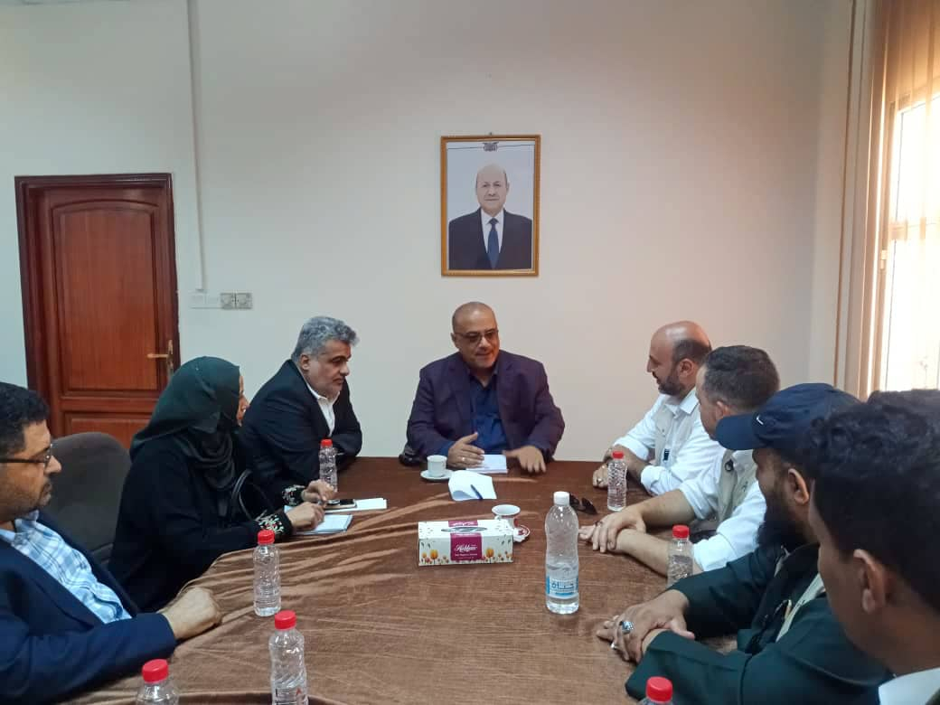 وزير التخطيط يلتقي في عدن مديري منظمتي رحمة ورعاية الأطفال في اليمن