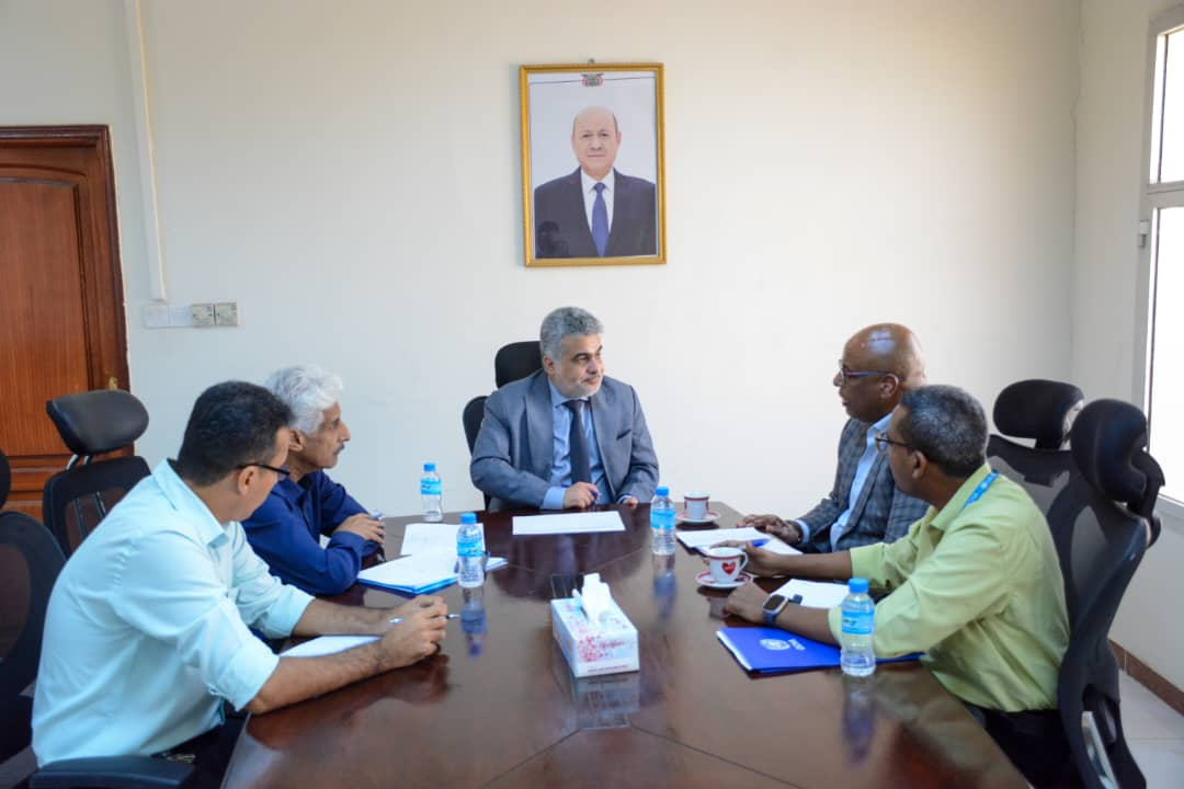 نائب وزير التخطيط يلتقي في عدن مع ممثلي الاوتشا والجهات الوطنية المعنية بنزع الألغام
