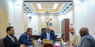  وزير التخطيط يبحث مع المدير الجديد لـ (الاوتشا) جهود مواجهة الأزمة الإنسانية في اليمن