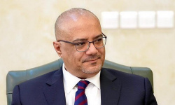 وزير التخطيط والتعاون الدولي يتبادل برقيات التهنة بمناسبة عيد الفطر المبارك