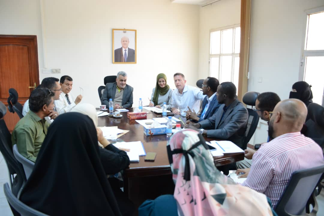  لقاء في عدن يناقش آلية عمل اللجنة الفنية المشتركة بالأمن الغذائي