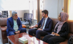 نائب وزير التخطيط يبحث مع مسؤول بعثة الاتحاد الأوروبي دعم الأمن الغذائي والتنمية في اليمن