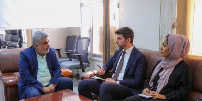 نائب وزير التخطيط يبحث مع مسؤول بعثة الاتحاد الأوروبي دعم الأمن الغذائي والتنمية في اليمن