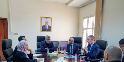 باصهيب يبحث مع وفد مسؤولي قطاع المياه بالبنك الدولي تغطية الاحتياجات الاساسية لقطاع المياه