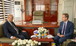 وزير التخطيط يبحث مع مدير التنمية بوزارة الخارجية البريطانية تعزيز التعاون التنموي